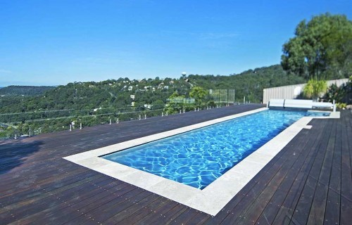 Sydney swimming pool with stunning views